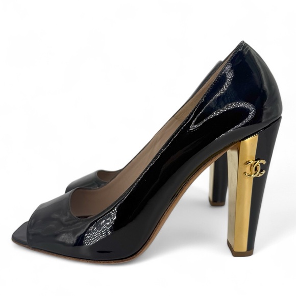 CHANEL Black Patent Leather Gold CC Logo Open Square Toe Pumps Size EU40… - Picture 10 of 15